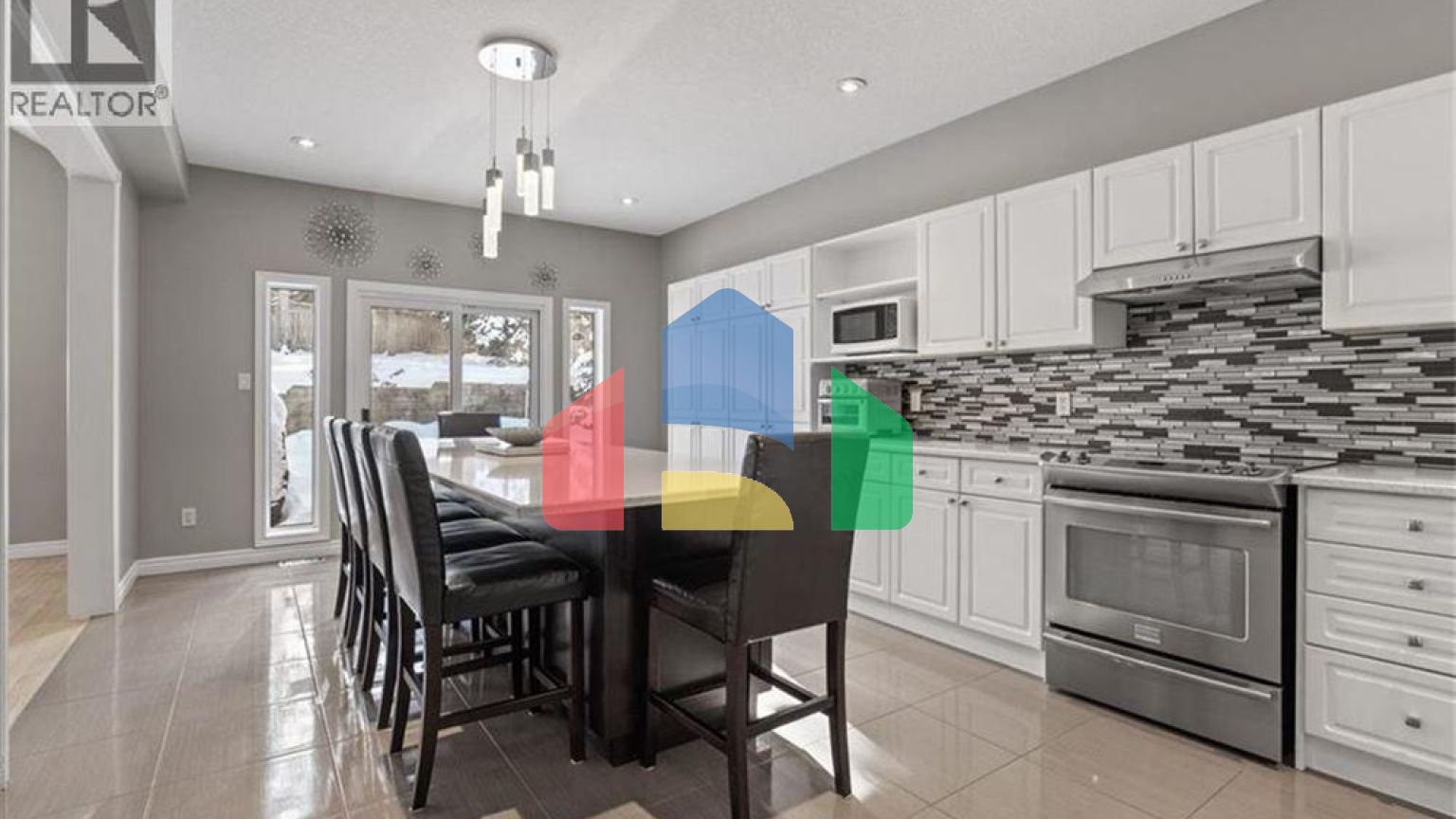 Residential - Single Family Home - Kitchener, Canada - Canada