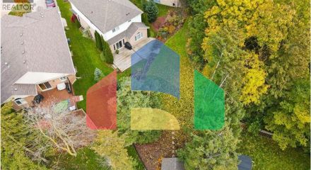 Residential - Single Family Home - Kitchener, Canada - Canada