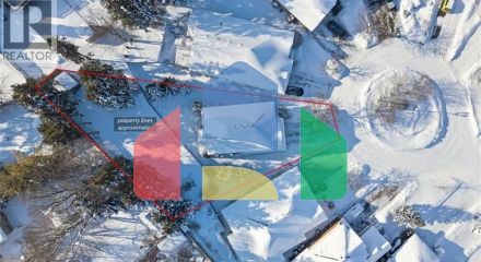 Residential - Single Family Home - Kitchener, Canada - Canada