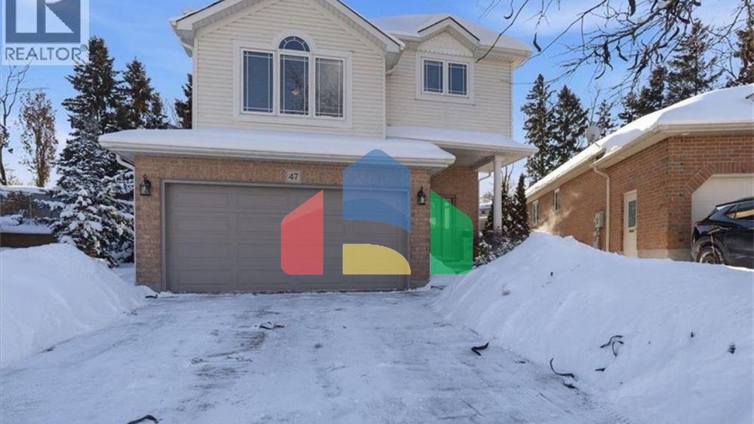 Residential - Single Family Home - Kitchener, Canada - Canada