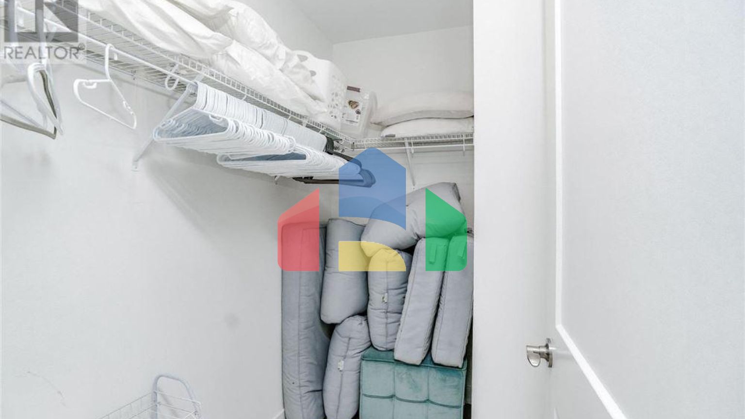 Residential - Condo/Apartment - Kitchener, Canada - Canada