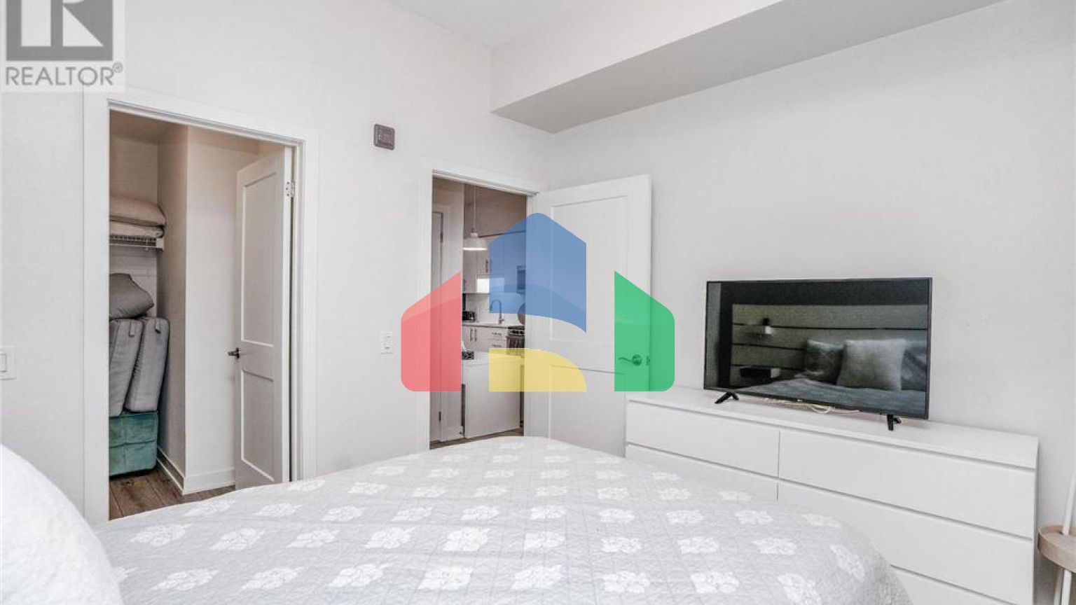 Residential - Condo/Apartment - Kitchener, Canada - Canada