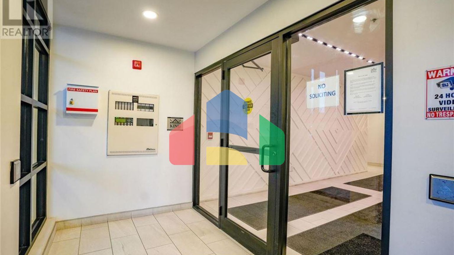 Residential - Condo/Apartment - Kitchener, Canada - Canada