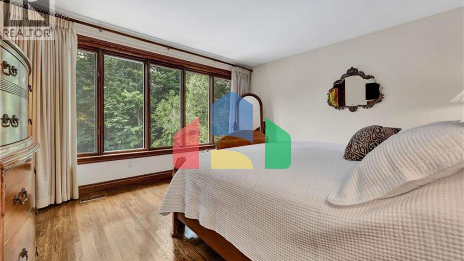 Residential - Single Family Home - Kitchener, Canada - Canada