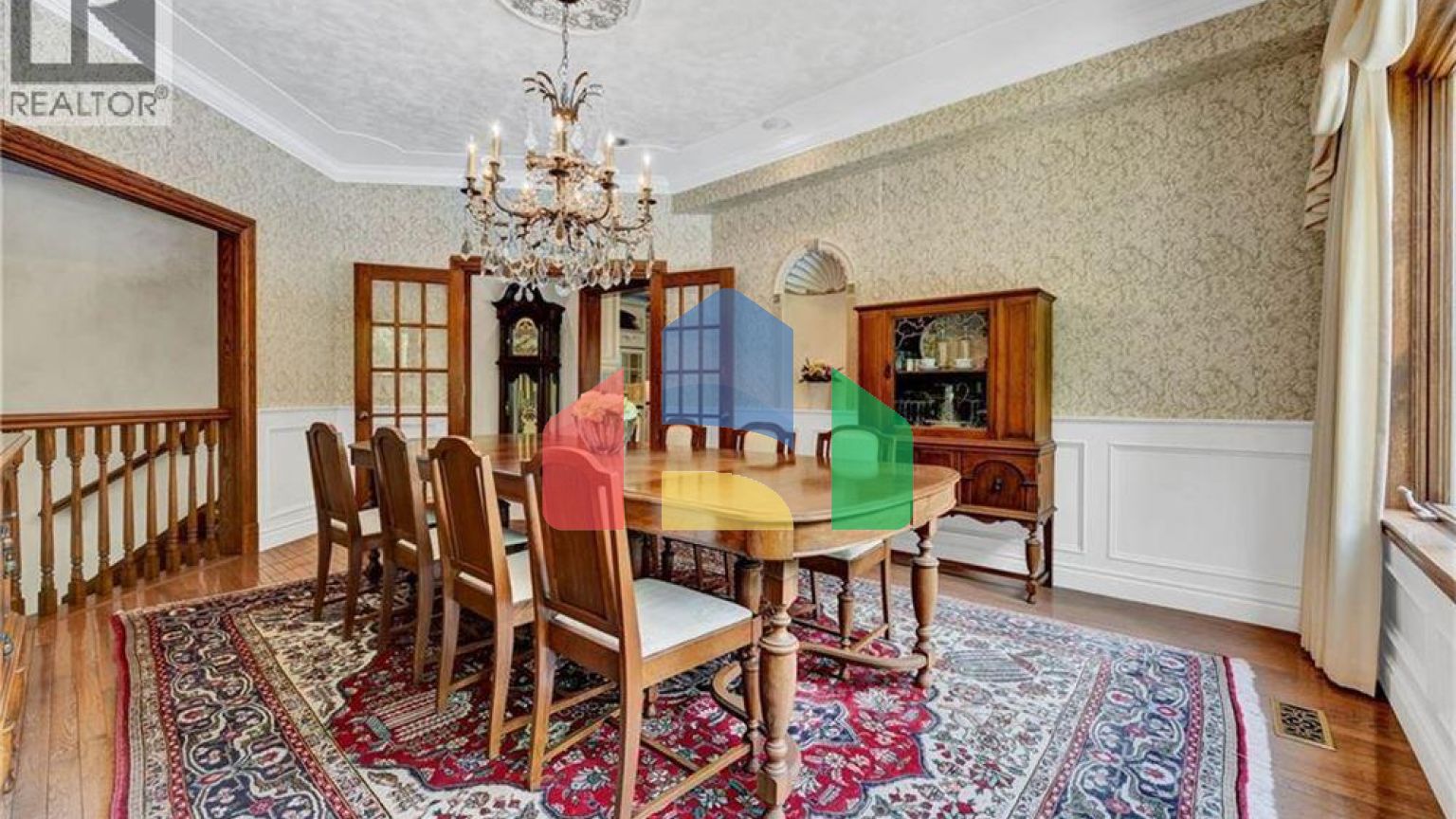 Residential - Single Family Home - Kitchener, Canada - Canada