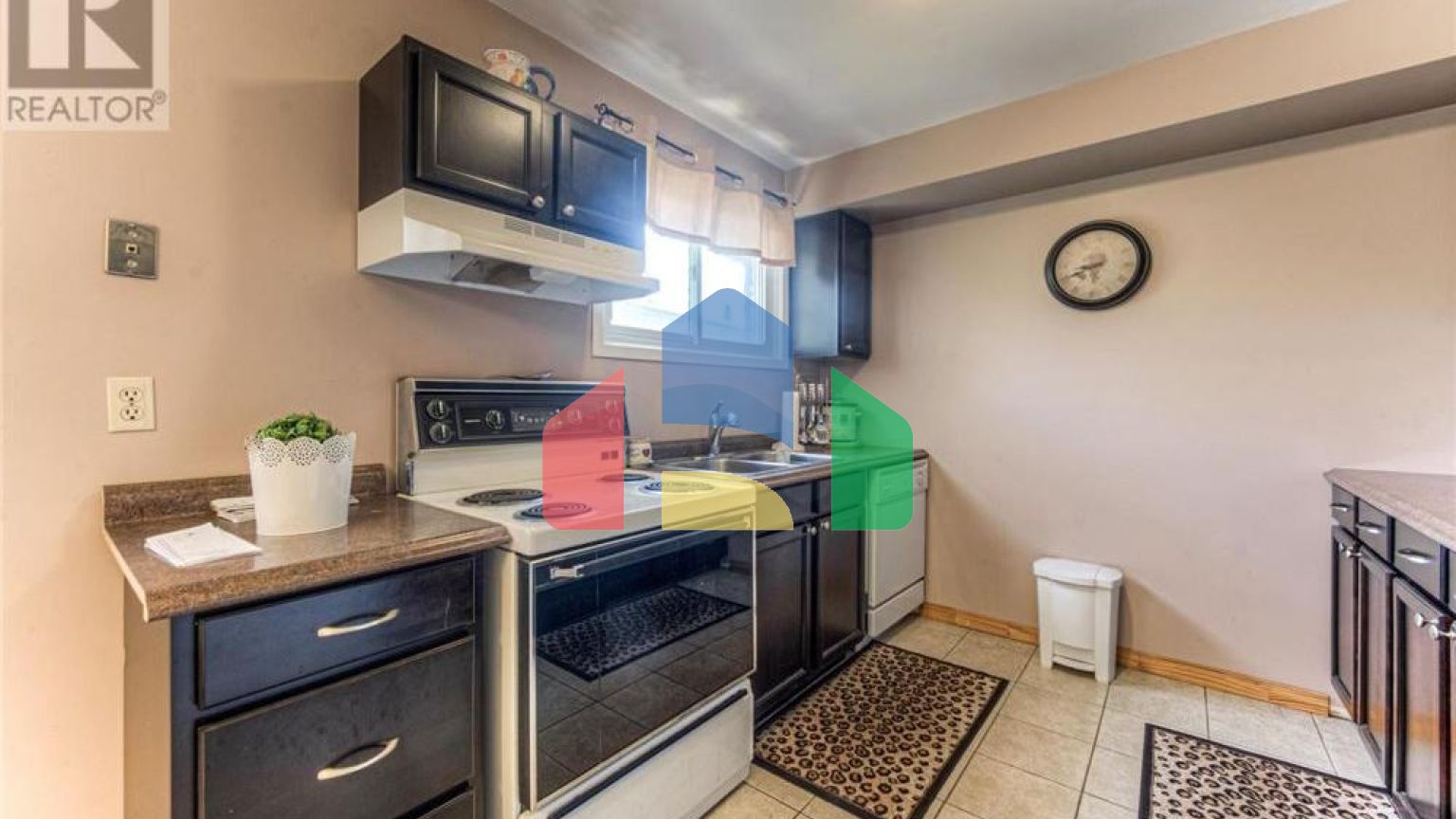 Residential - Condo/Apartment - Kitchener, Canada - Canada