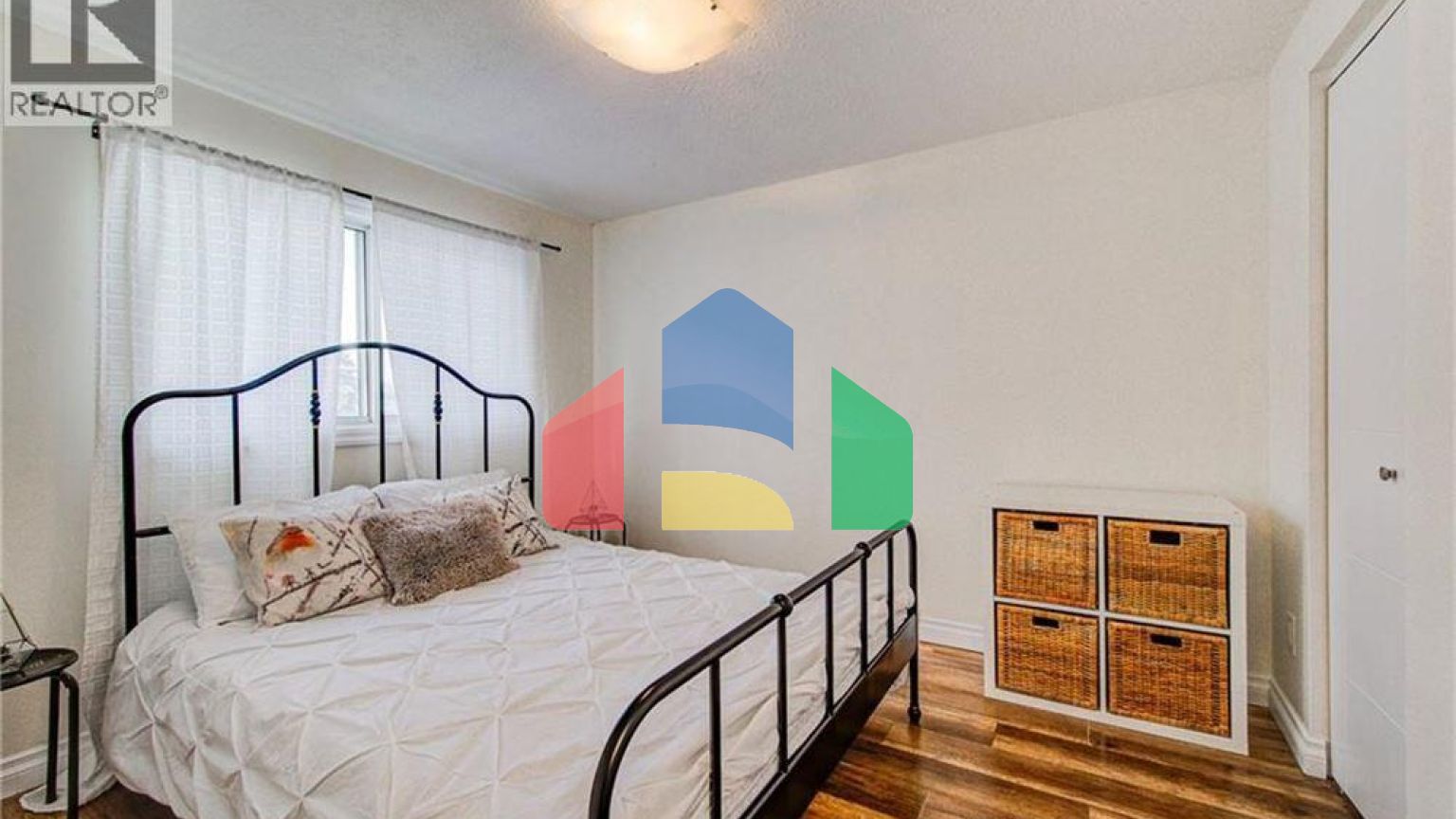 Residential - Condo/Apartment - Kitchener, Canada - Canada