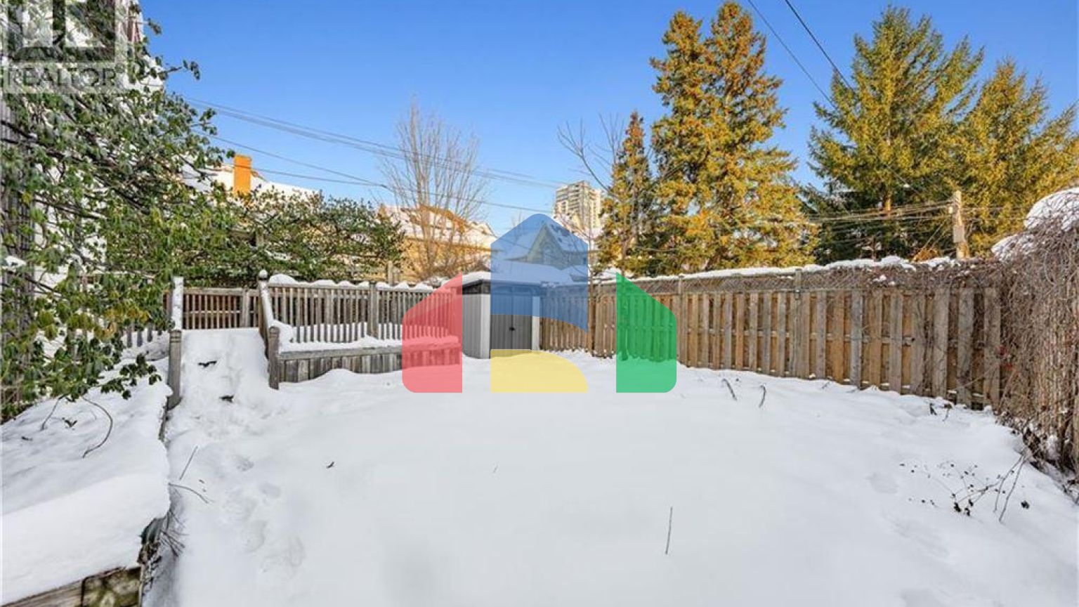 Residential - Single Family Home - Kitchener, Canada - Canada