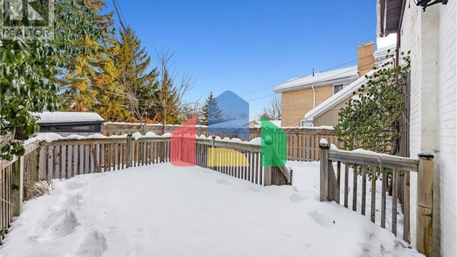 Residential - Single Family Home - Kitchener, Canada - Canada