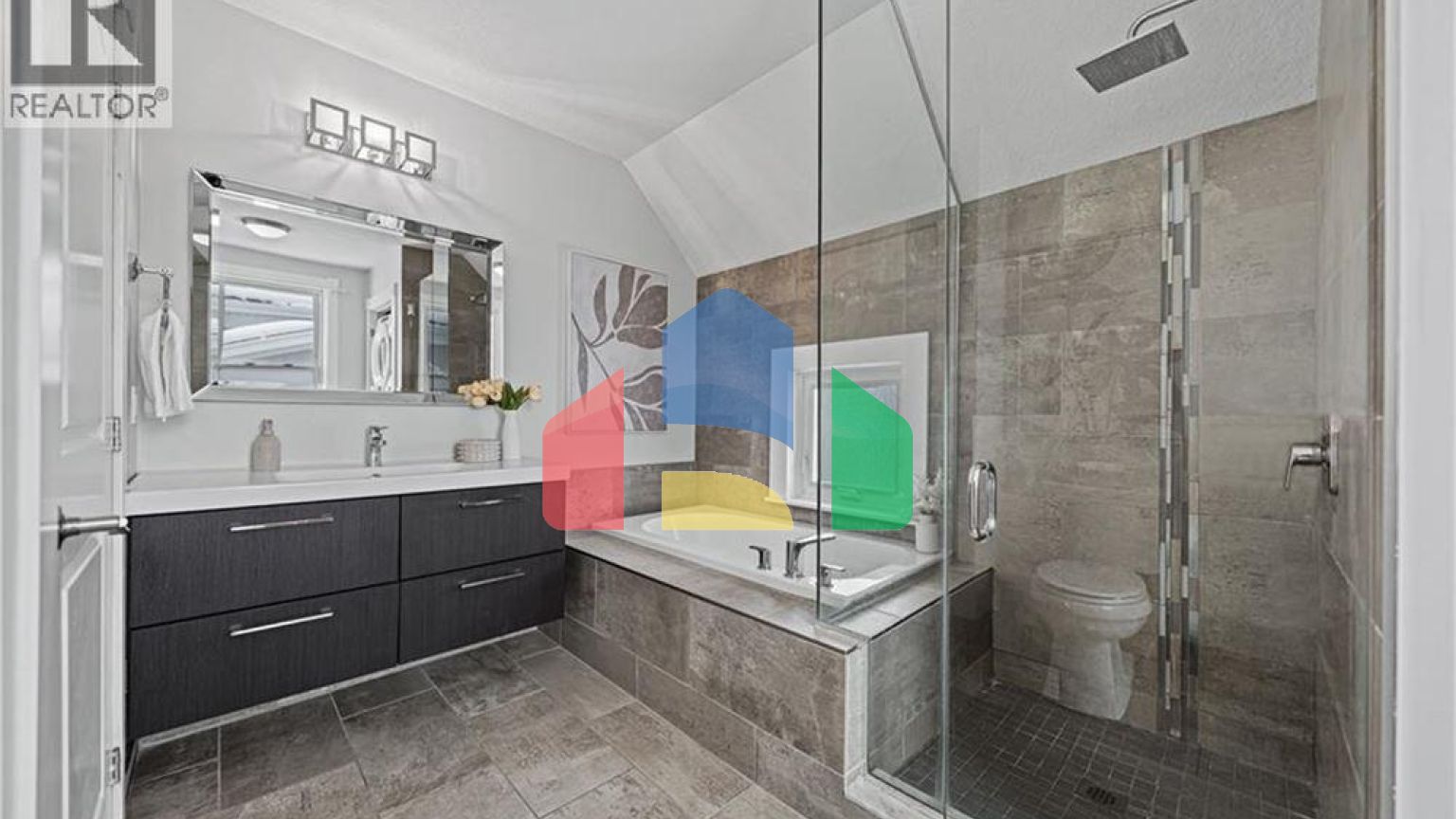 Residential - Single Family Home - Kitchener, Canada - Canada