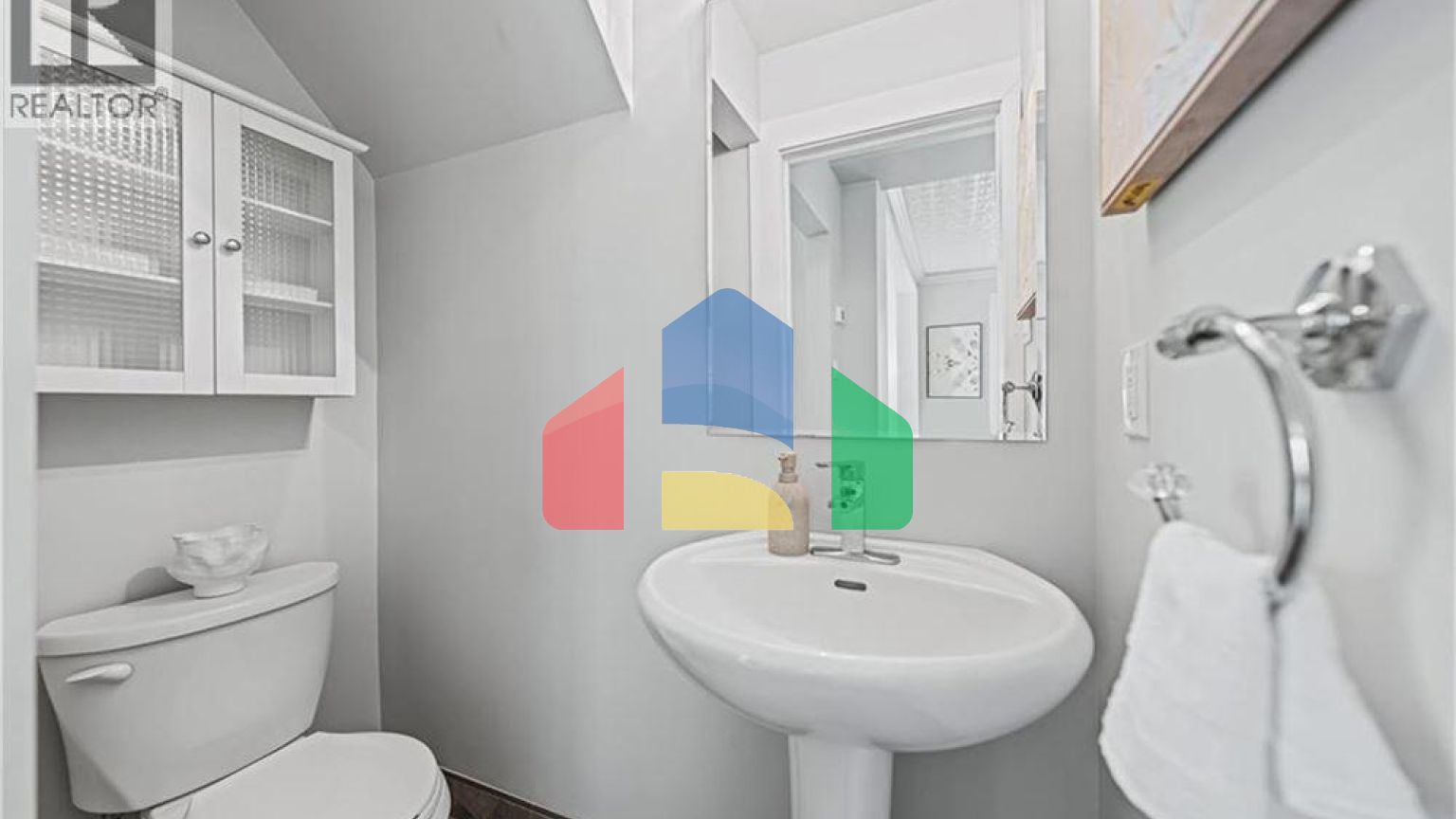 Residential - Single Family Home - Kitchener, Canada - Canada