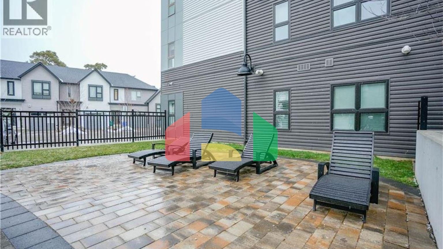 Residential - Condo/Apartment - Kitchener, Canada - Canada