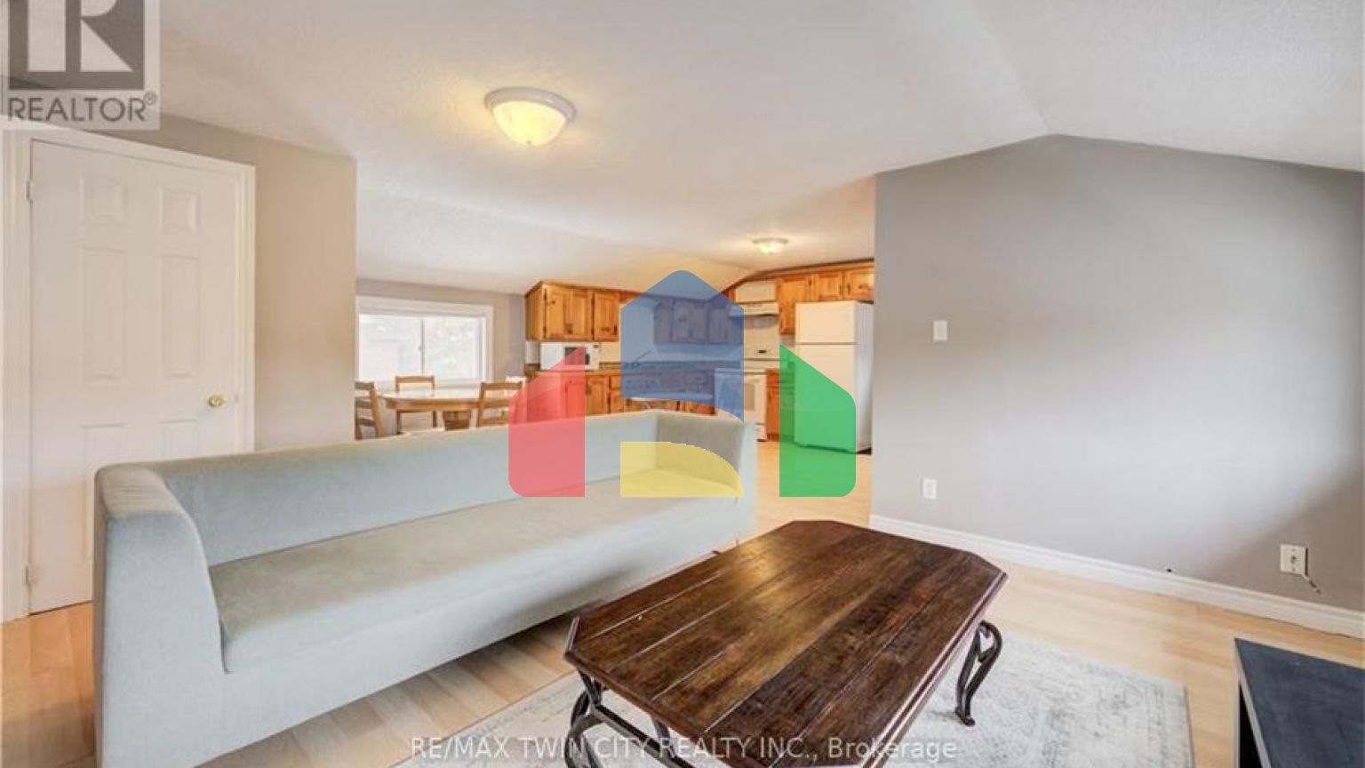 Residential - Single Family Home - Kitchener, Canada - Canada