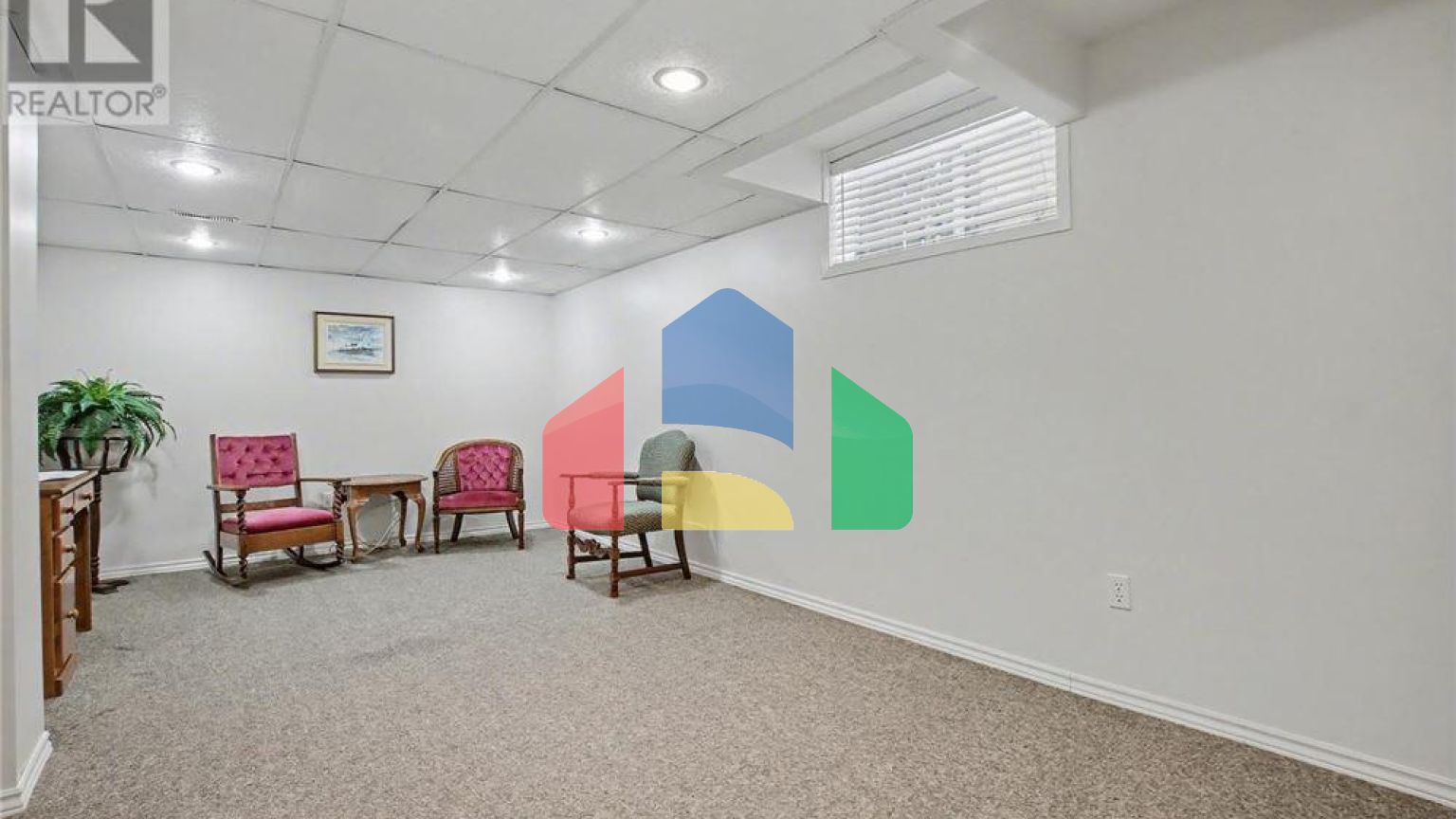 Residential - Single Family Home - Kitchener, Canada - Canada