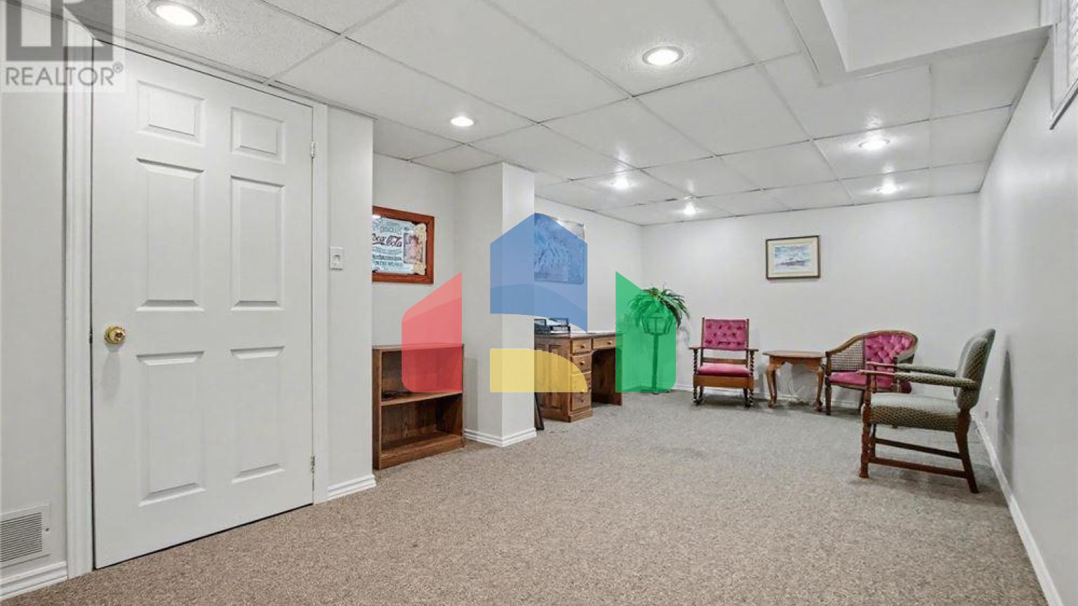 Residential - Single Family Home - Kitchener, Canada - Canada