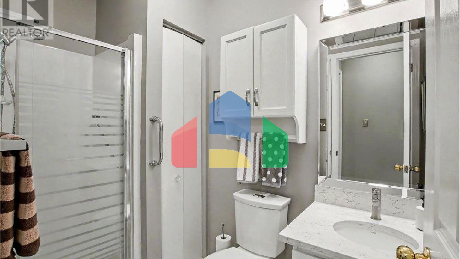 Residential - Single Family Home - Kitchener, Canada - Canada