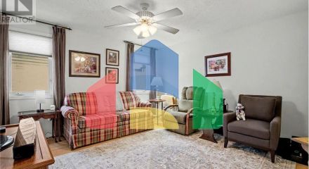 Residential - Single Family Home - Kitchener, Canada - Canada