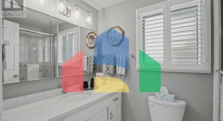 Residential - Single Family Home - Kitchener, Canada - Canada