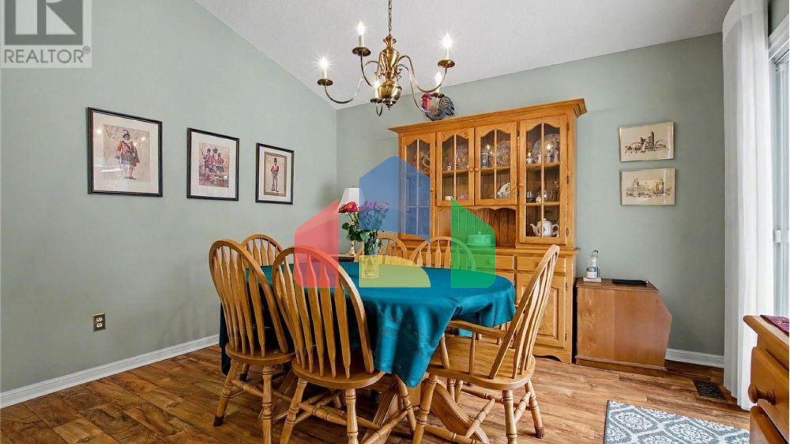 Residential - Single Family Home - Kitchener, Canada - Canada