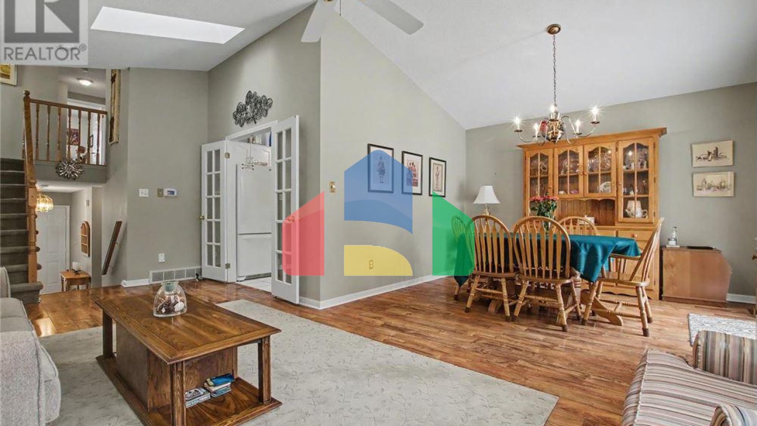 Residential - Single Family Home - Kitchener, Canada - Canada