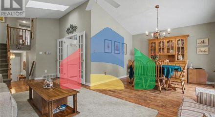 Residential - Single Family Home - Kitchener, Canada - Canada