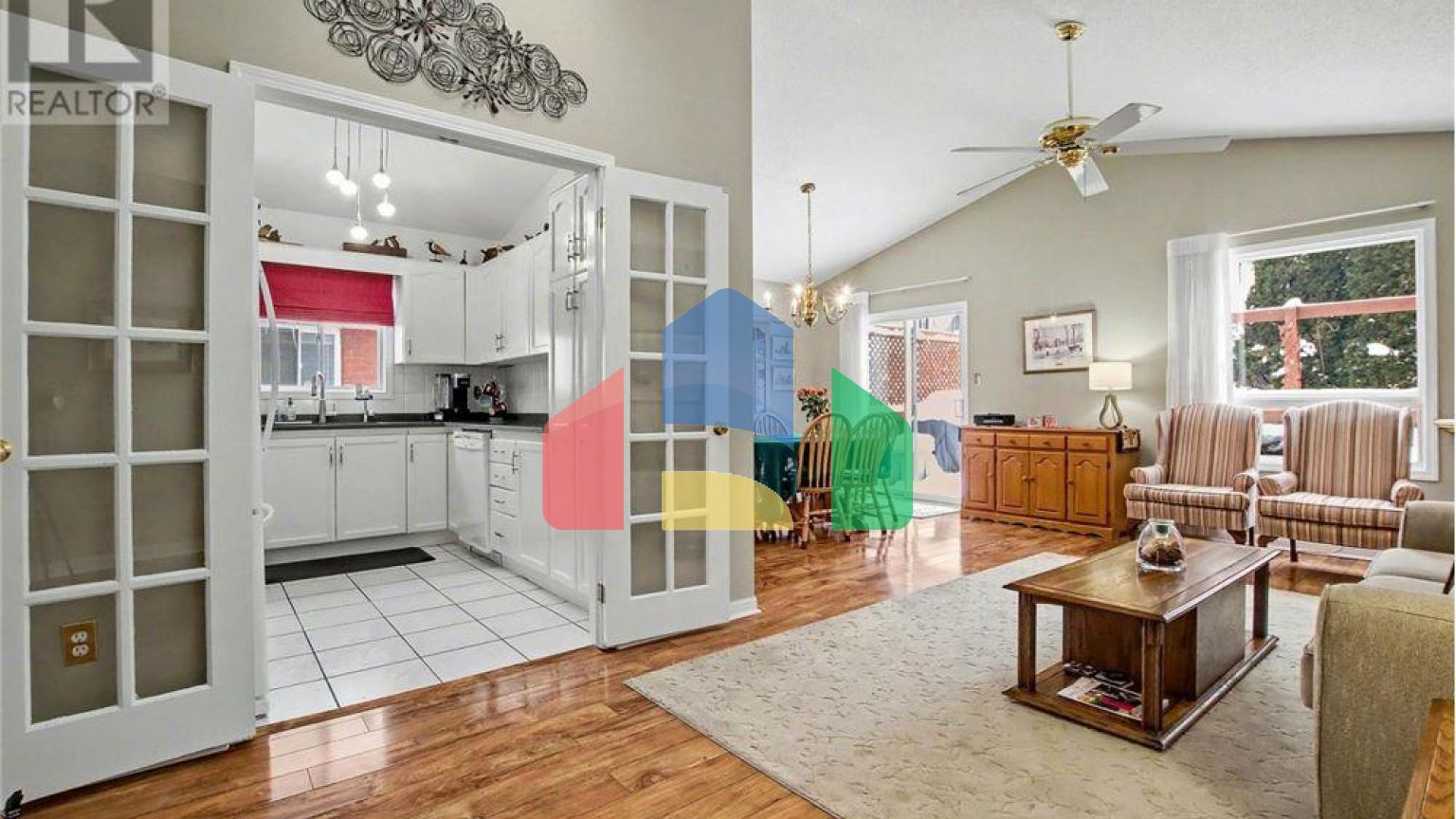 Residential - Single Family Home - Kitchener, Canada - Canada