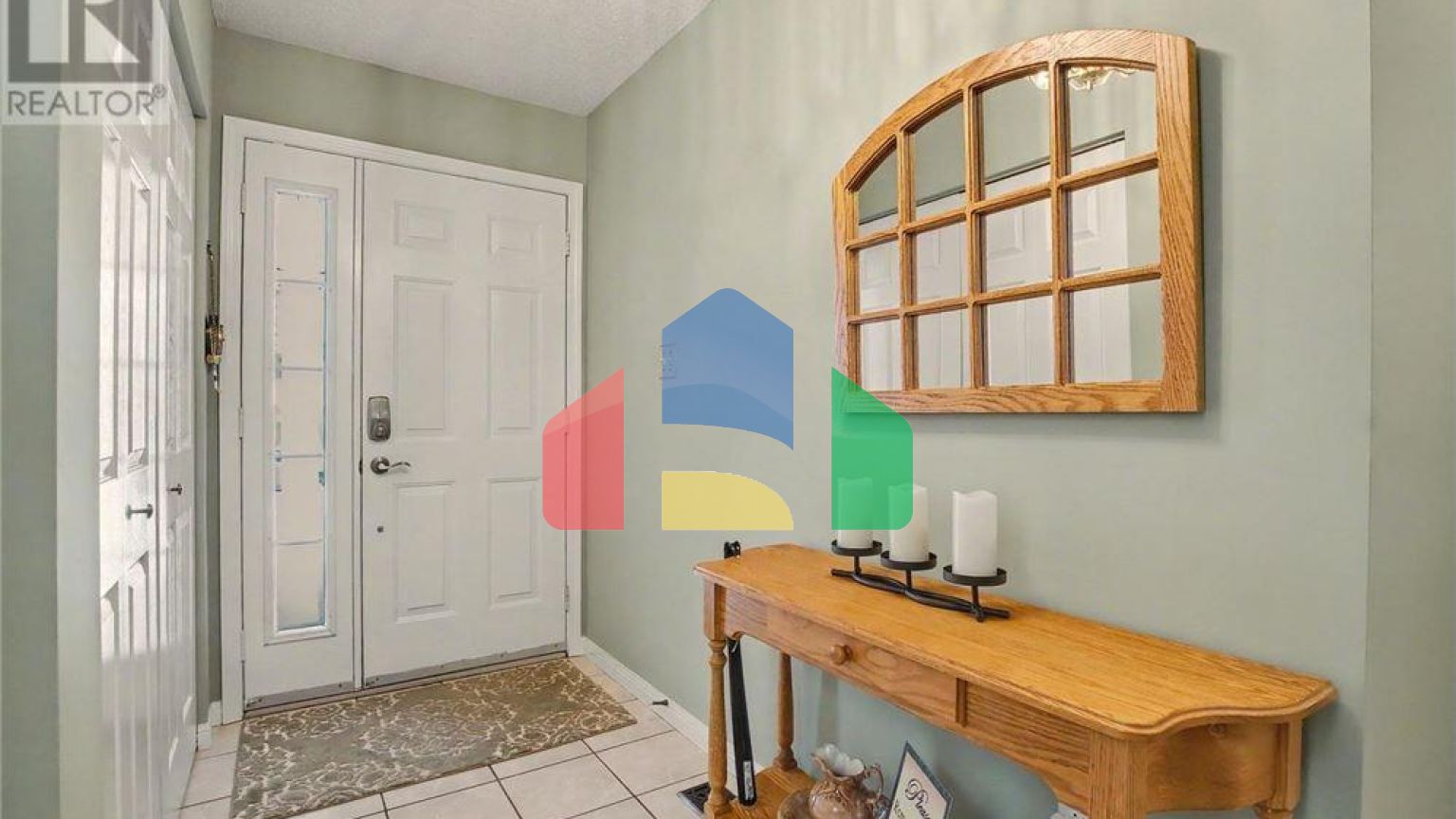 Residential - Single Family Home - Kitchener, Canada - Canada