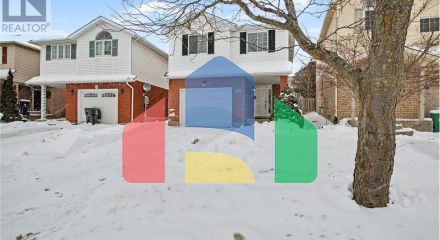 Residential - Single Family Home - Kitchener, Canada - Canada