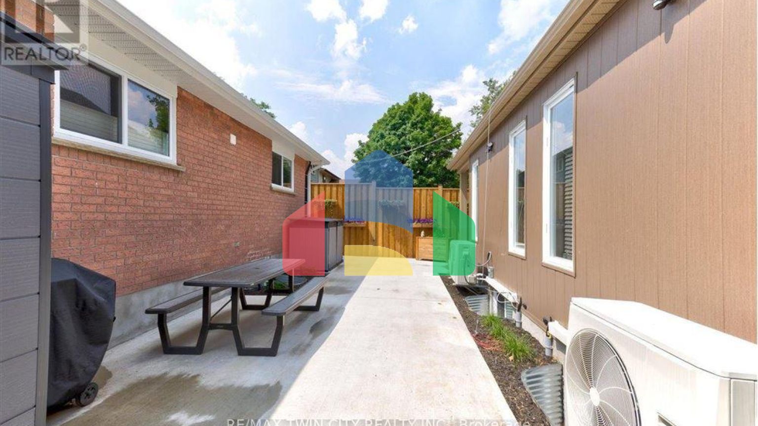 Residential - Multi-Family - Kitchener, Canada - Canada