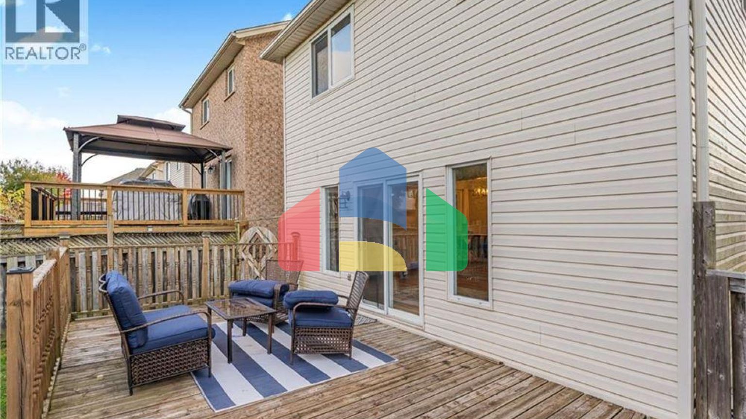 Residential - Single Family Home - Kitchener, Canada - Canada