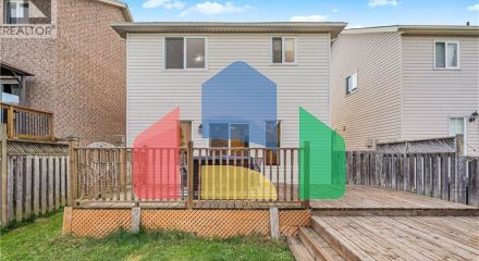 Residential - Single Family Home - Kitchener, Canada - Canada