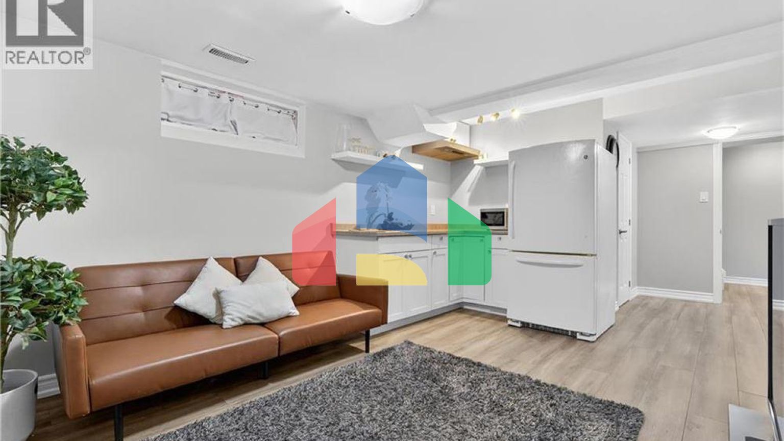 Residential - Single Family Home - Kitchener, Canada - Canada