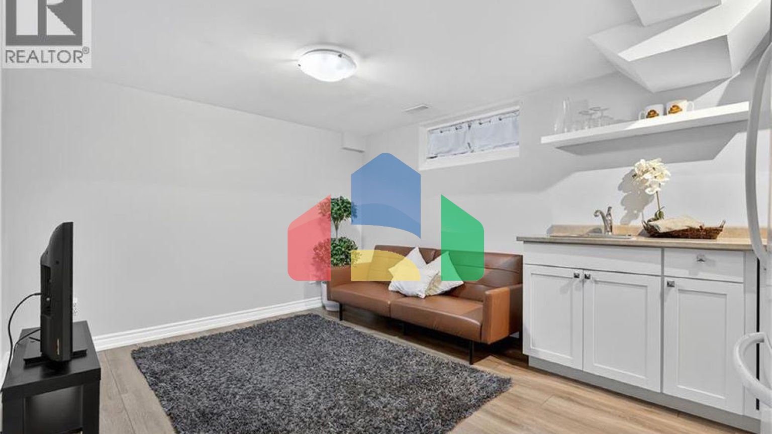 Residential - Single Family Home - Kitchener, Canada - Canada