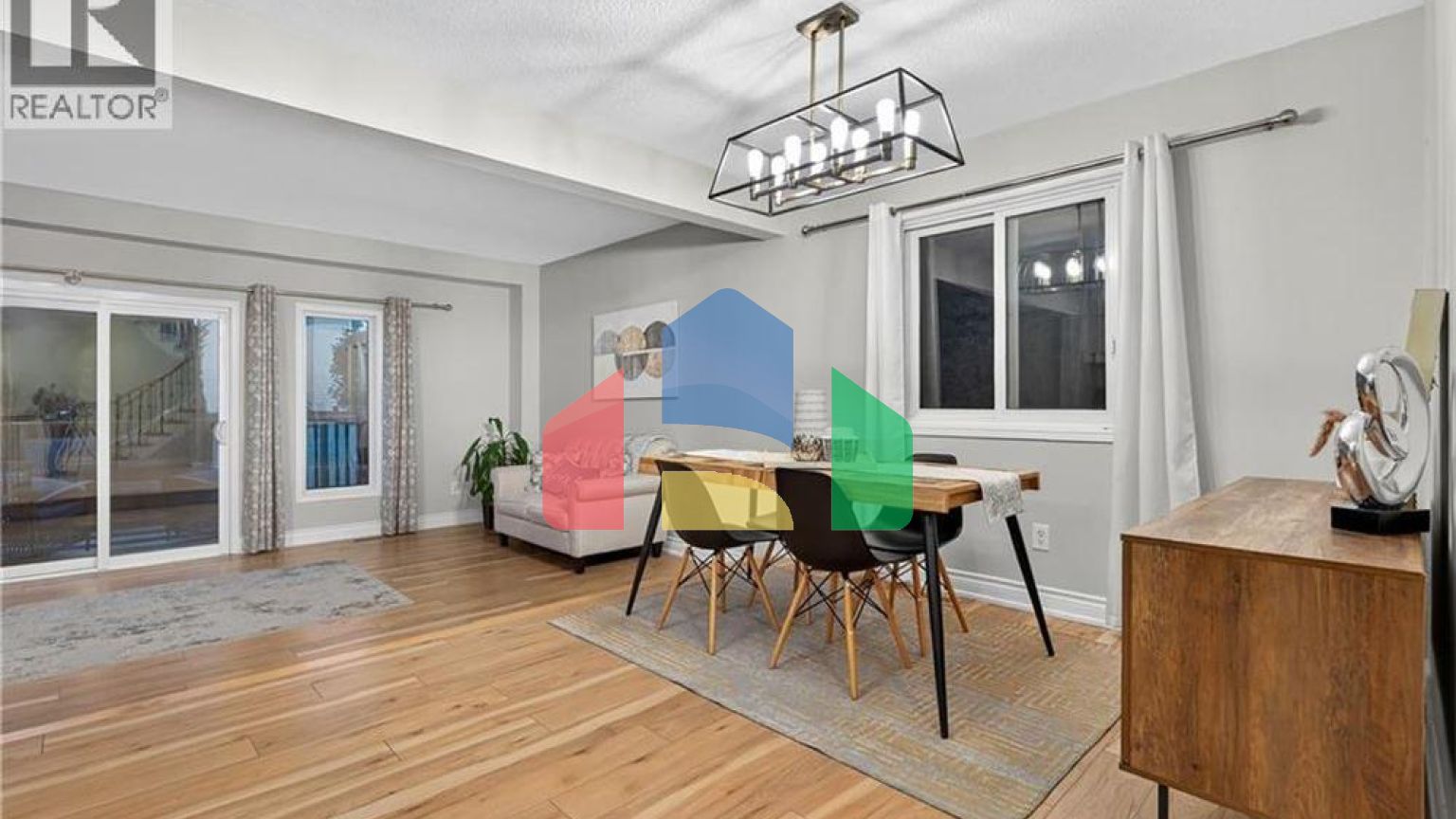 Residential - Single Family Home - Kitchener, Canada - Canada