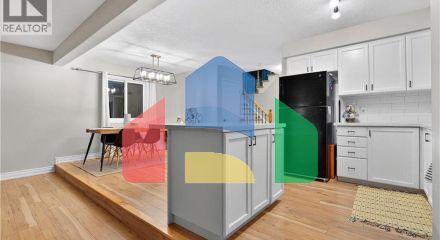 Residential - Single Family Home - Kitchener, Canada - Canada