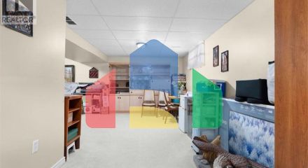 Residential - Single Family Home - Kitchener, Canada - Canada