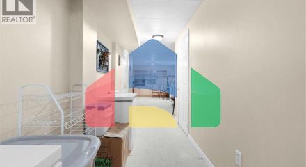 Residential - Single Family Home - Kitchener, Canada - Canada