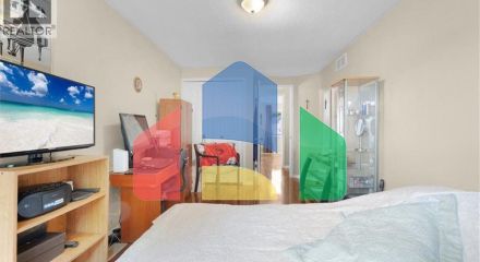 Residential - Single Family Home - Kitchener, Canada - Canada