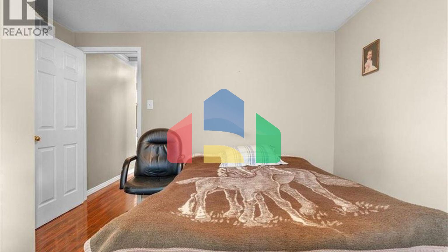 Residential - Single Family Home - Kitchener, Canada - Canada