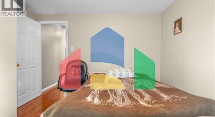 Residential - Single Family Home - Kitchener, Canada - Canada