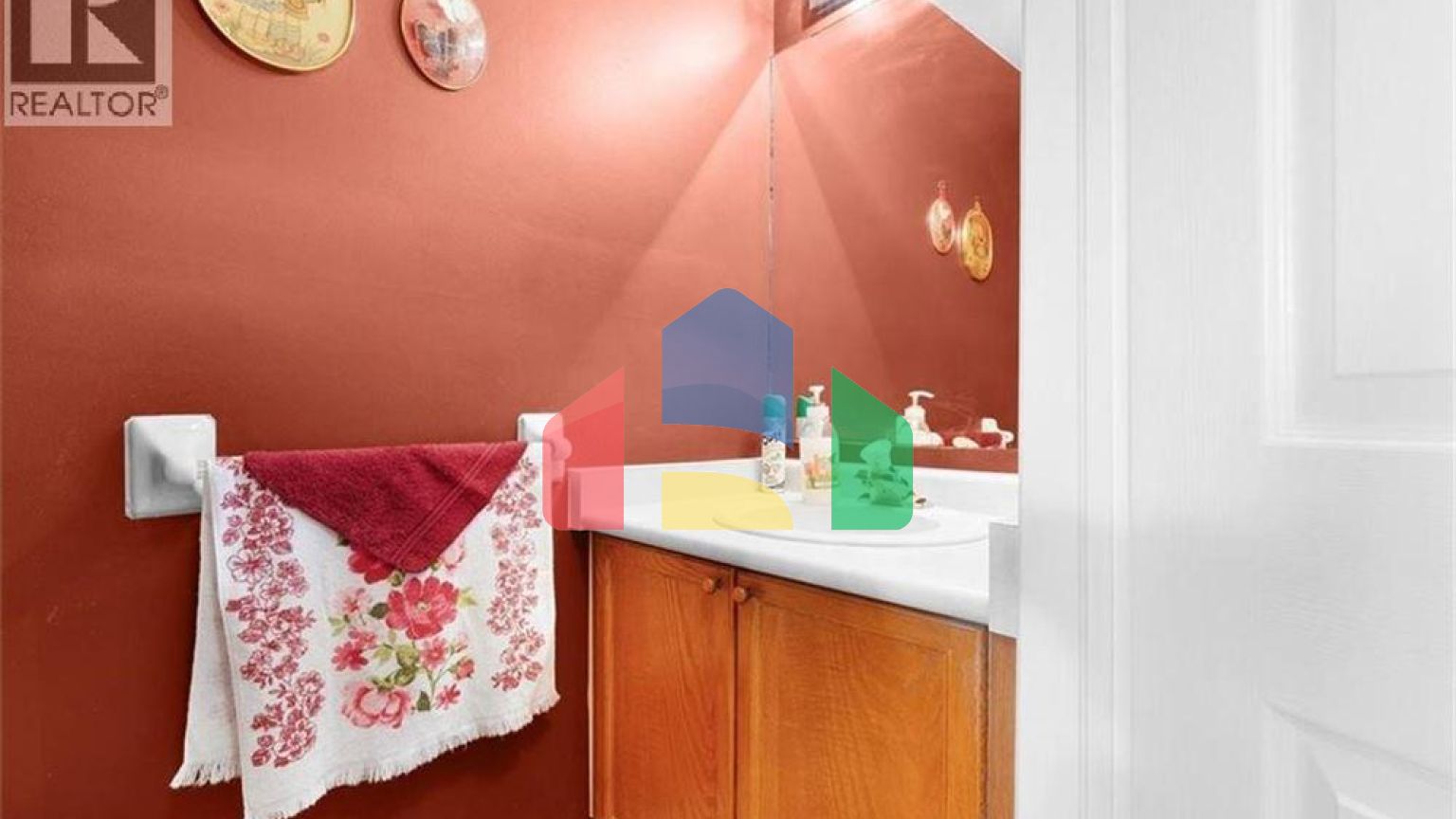 Residential - Single Family Home - Kitchener, Canada - Canada