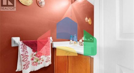 Residential - Single Family Home - Kitchener, Canada - Canada