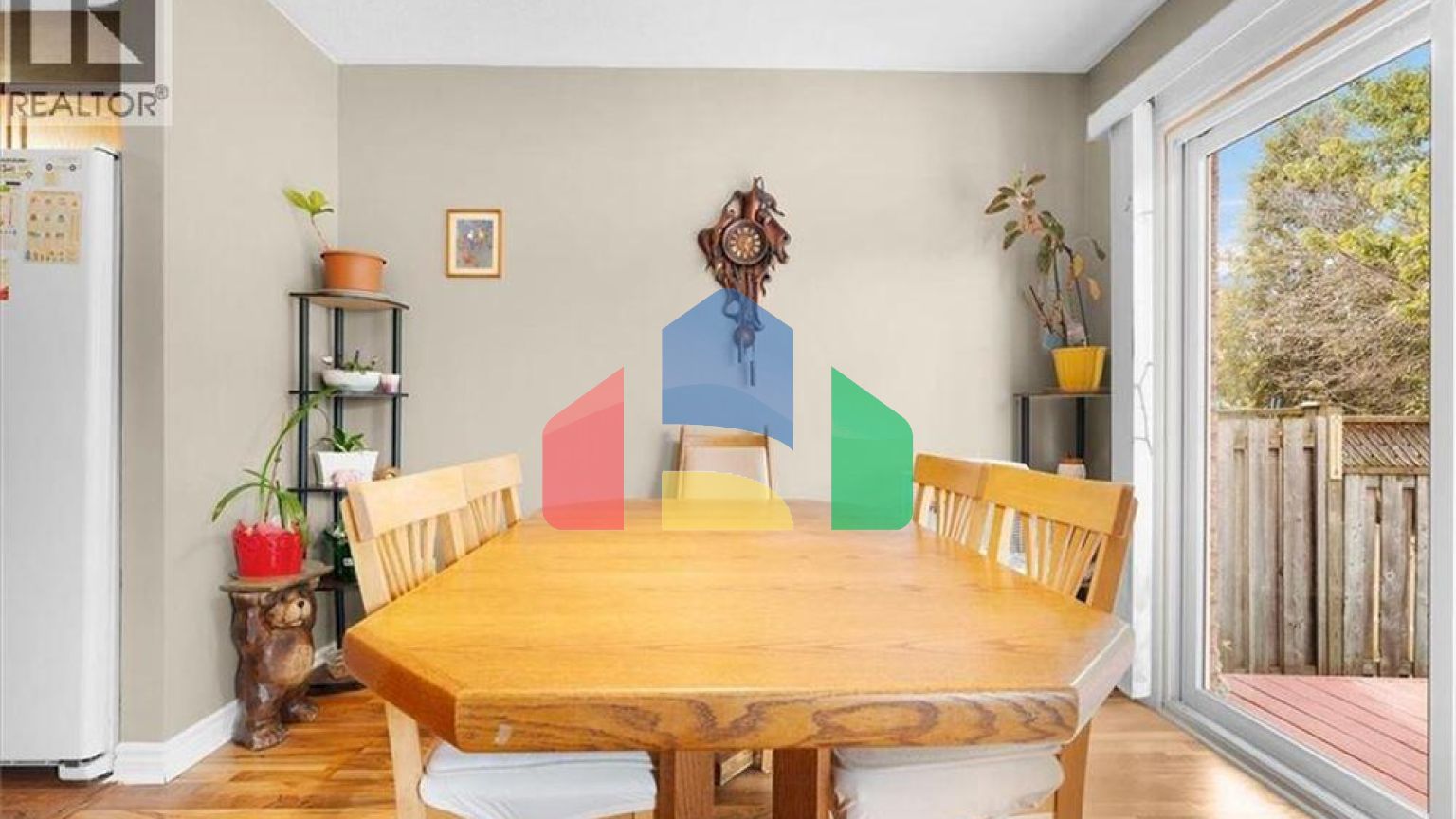 Residential - Single Family Home - Kitchener, Canada - Canada