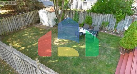 Residential - Single Family Home - Kitchener, Canada - Canada