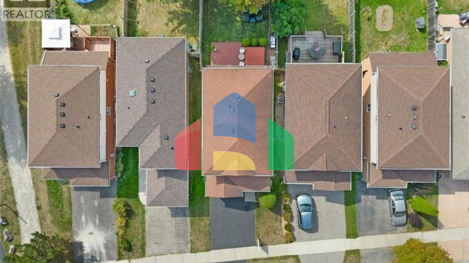 Residential - Single Family Home - Kitchener, Canada - Canada