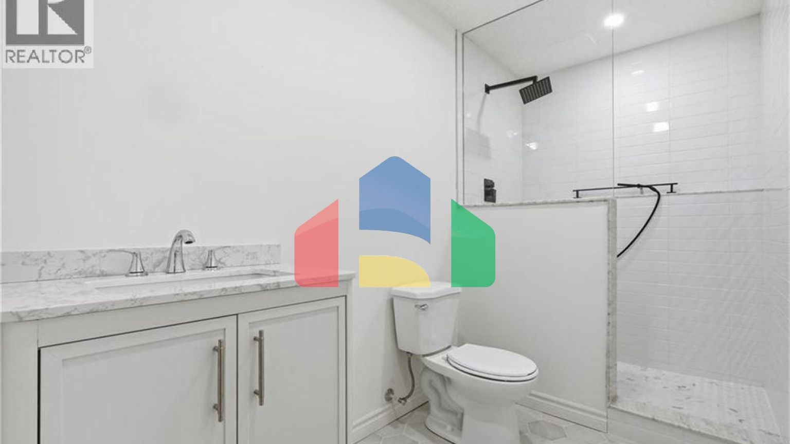 Residential - Single Family Home - Kitchener, Canada - Canada