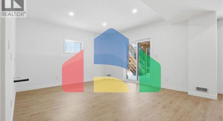 Residential - Single Family Home - Kitchener, Canada - Canada