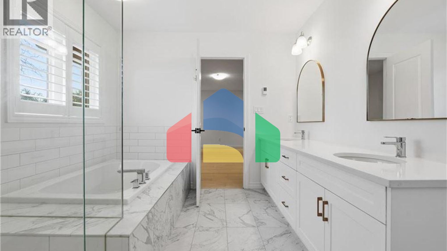 Residential - Single Family Home - Kitchener, Canada - Canada