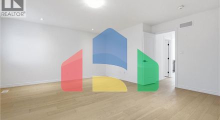 Residential - Single Family Home - Kitchener, Canada - Canada