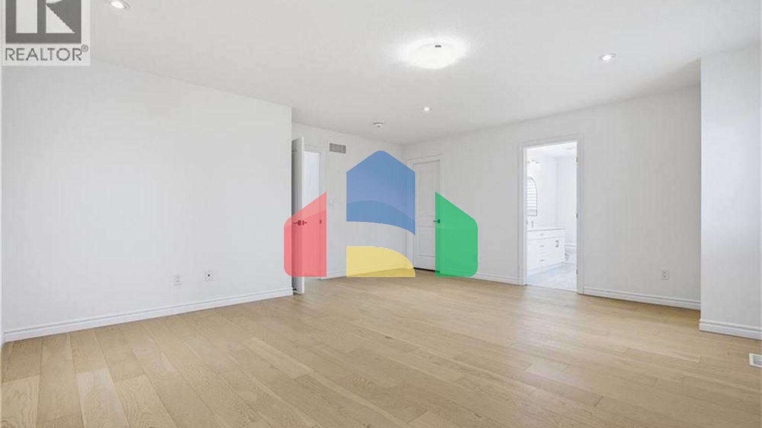 Residential - Single Family Home - Kitchener, Canada - Canada